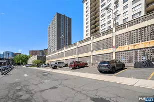 150 Overlook Ave 8D, Hackensack, NJ 07601 - Photo 22