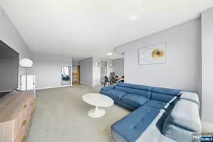 150 Overlook Ave 8D, Hackensack, NJ 07601 - Photo 6