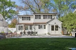 4 Lois Ave, Demarest, NJ 07627 - Photo 2