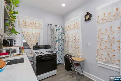 94 Summer Street, Passaic, NJ 07055 - Photo 20