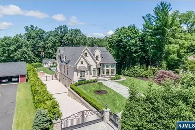 63 Grandview Avenue, North Caldwell, NJ 07006 - Photo 2