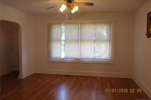 15-34 Parmelee Ave 1, Fair Lawn, NJ 07410 - Photo 2