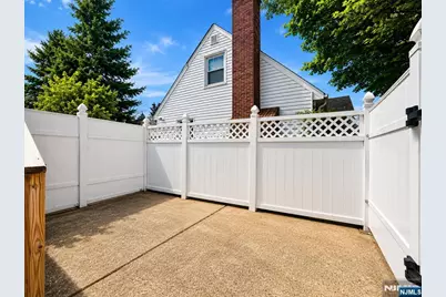 40 Linwood Street #2, Bergenfield, NJ 07621 - Photo 2