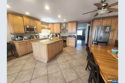 210 Newark Avenue, Lyndhurst Township, NJ 07071 - Photo 6