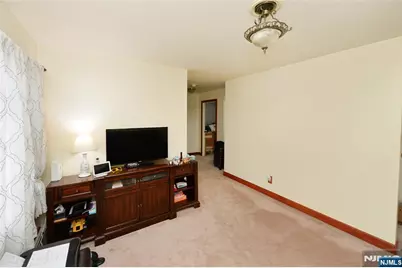 11-01 1st Street, Fair Lawn, NJ 07410 - Photo 10