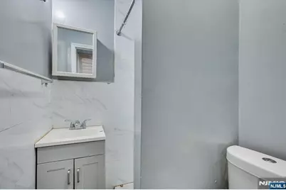 37 Blum Street, Newark, NJ 07103 - Photo 18