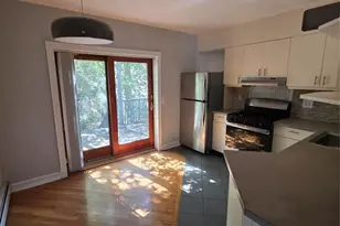 30 Hudson Terrace C, Edgewater, NJ 07020 - Photo 2
