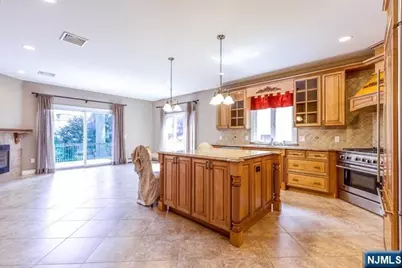 153 Old Palisade Road, Fort Lee, NJ 07024 - Photo 4