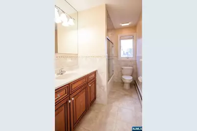 153 Old Palisade Road, Fort Lee, NJ 07024 - Photo 16