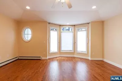 153 Old Palisade Road, Fort Lee, NJ 07024 - Photo 10