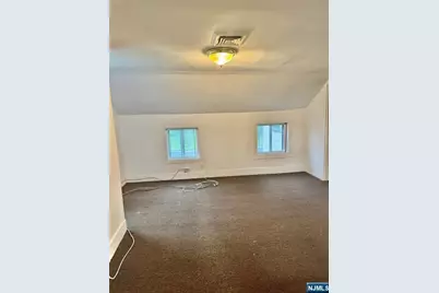 944 Hamburg Turnpike, Wayne, NJ 07470 - Photo 14