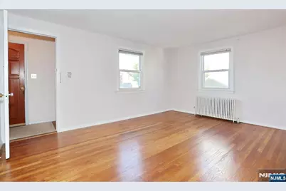 110 Canterbury Avenue, North Arlington, NJ 07031 - Photo 2