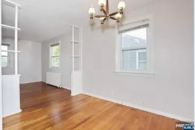 110 Canterbury Avenue, North Arlington, NJ 07031 - Photo 4