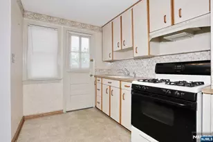110 Canterbury Ave, North Arlington, NJ 07031 - Photo 6