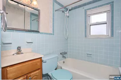 110 Canterbury Avenue, North Arlington, NJ 07031 - Photo 12
