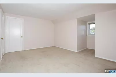 110 Canterbury Avenue, North Arlington, NJ 07031 - Photo 20