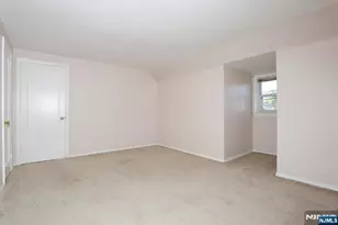 110 Canterbury Ave, North Arlington, NJ 07031 - Photo 20