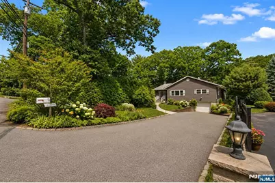 135 Skyline Lakes Drive, Ringwood, NJ 07456 - Photo 8