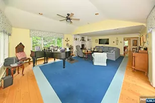 16 Knollwood Rd, Upper Saddle River, NJ 07458 - Photo 12