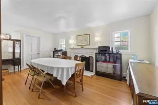 290 Winthrop Rd, Teaneck Township, NJ 07666 - Photo 4