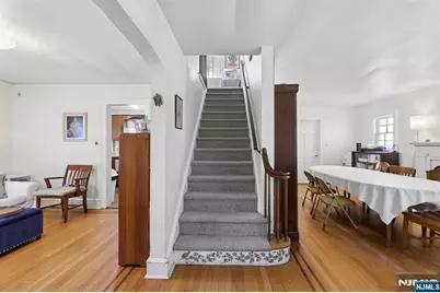 290 Winthrop Road, Teaneck Township, NJ 07666 - Photo 2