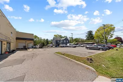 189 Greenwood Avenue, Midland Park, NJ 07432 - Photo 22