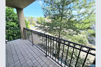 54 Polifly Road 201 #201, Hackensack, NJ 07601 - Photo 10
