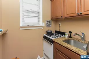 12 S Maple Ave 2, Park Ridge, NJ 07656 - Photo 4