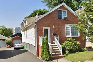 214 Columbus Pl, Cliffside Park, NJ 07010 - Photo 1