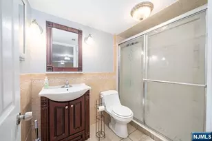 214 Columbus Pl, Cliffside Park, NJ 07010 - Photo 34