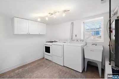 214 Columbus Place, Cliffside Park, NJ 07010 - Photo 16
