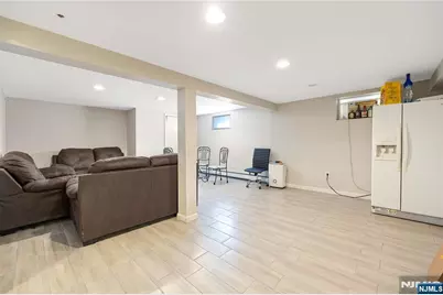 92 Cedarhurst Avenue, Woodland Park, NJ 07424 - Photo 16