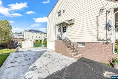 92 Cedarhurst Avenue, Woodland Park, NJ 07424 - Photo 24