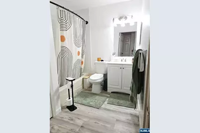 754 Charles Court 6109 #6109, Fort Lee, NJ 07024 - Photo 6