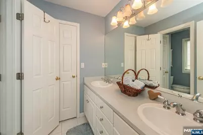 37 Thomas, Wayne, NJ 07470 - Photo 26