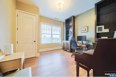1302 The Plaza 1302 #1302, Tenafly, NJ 07670 - Photo 14