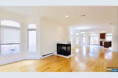 268 Highland Avenue A #A, Palisades Park, NJ 07650 - Photo 2
