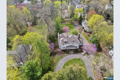 128 Westervelt Avenue, Tenafly, NJ 07670 - Photo 38