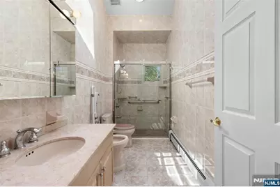 499 Morse Avenue, Ridgefield, NJ 07657 - Photo 22