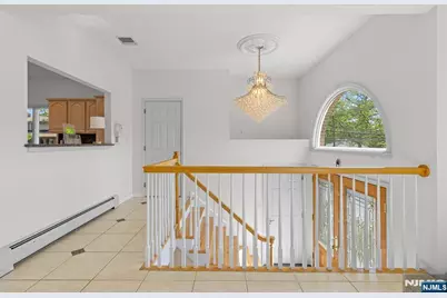 499 Morse Avenue, Ridgefield, NJ 07657 - Photo 4