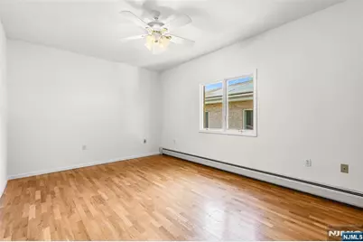 499 Morse Avenue, Ridgefield, NJ 07657 - Photo 18
