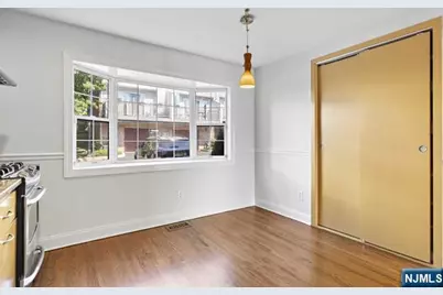 119 Panorama Drive 119 #119, Edgewater, NJ 07020 - Photo 16