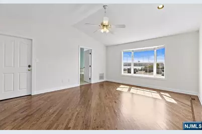 119 Panorama Drive 119 #119, Edgewater, NJ 07020 - Photo 24