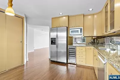 119 Panorama Drive 119 #119, Edgewater, NJ 07020 - Photo 14