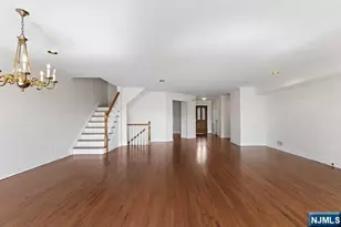 119 Panorama Dr 119, Edgewater, NJ 07020 - Photo 10