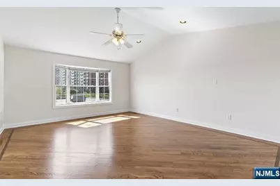 119 Panorama Drive 119 #119, Edgewater, NJ 07020 - Photo 20