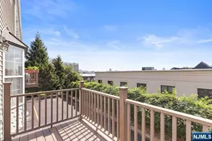 119 Panorama Dr 119, Edgewater, NJ 07020 - Photo 4