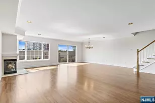 119 Panorama Dr 119, Edgewater, NJ 07020 - Photo 2