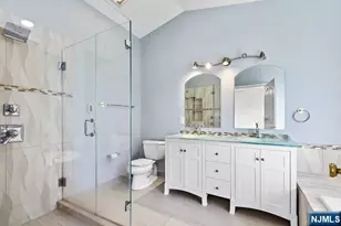 119 Panorama Dr 119, Edgewater, NJ 07020 - Photo 18