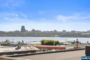119 Panorama Dr 119, Edgewater, NJ 07020 - Photo 4